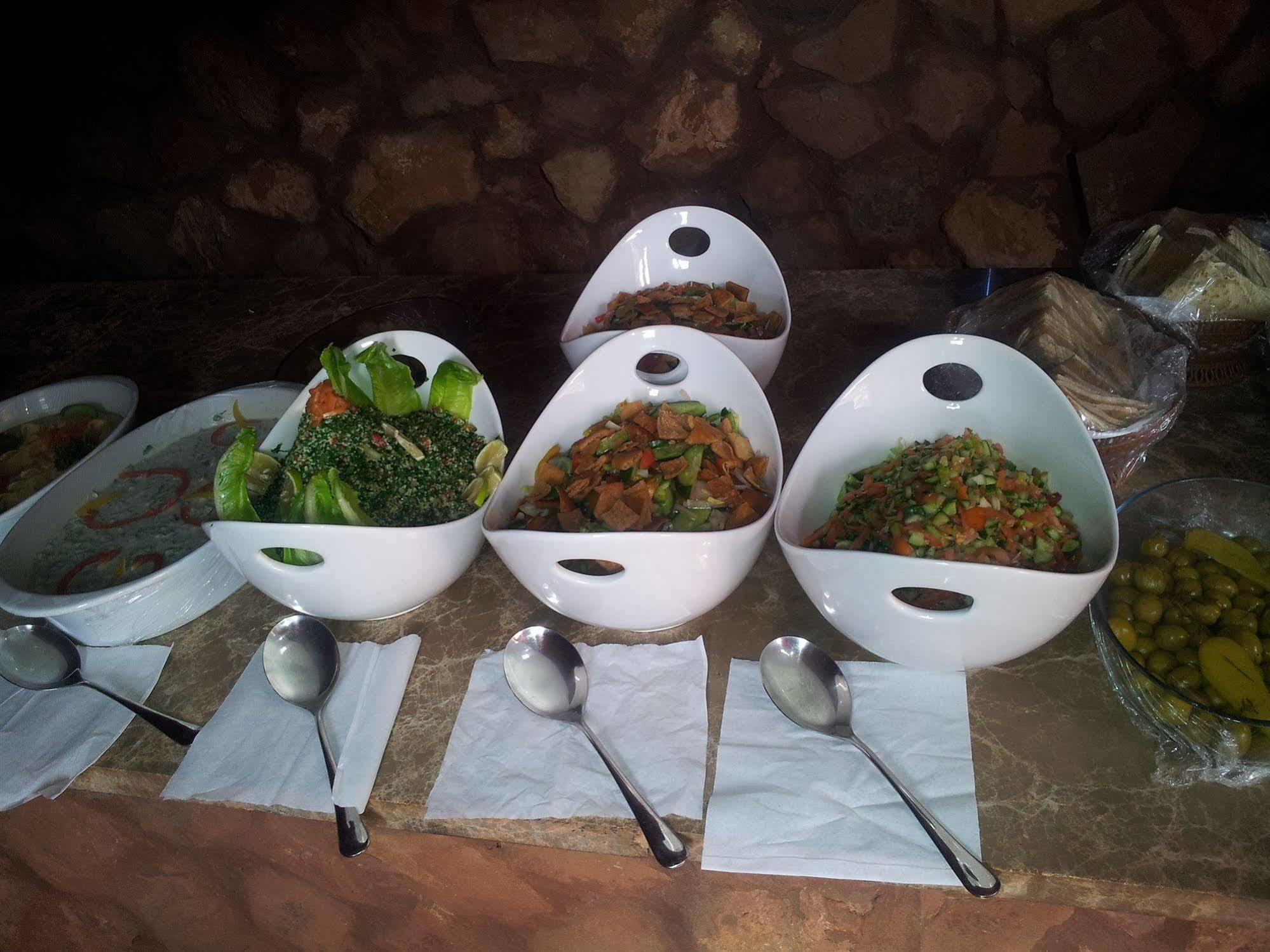 Wadi Rum Caravan Camp Ngoại thất bức ảnh