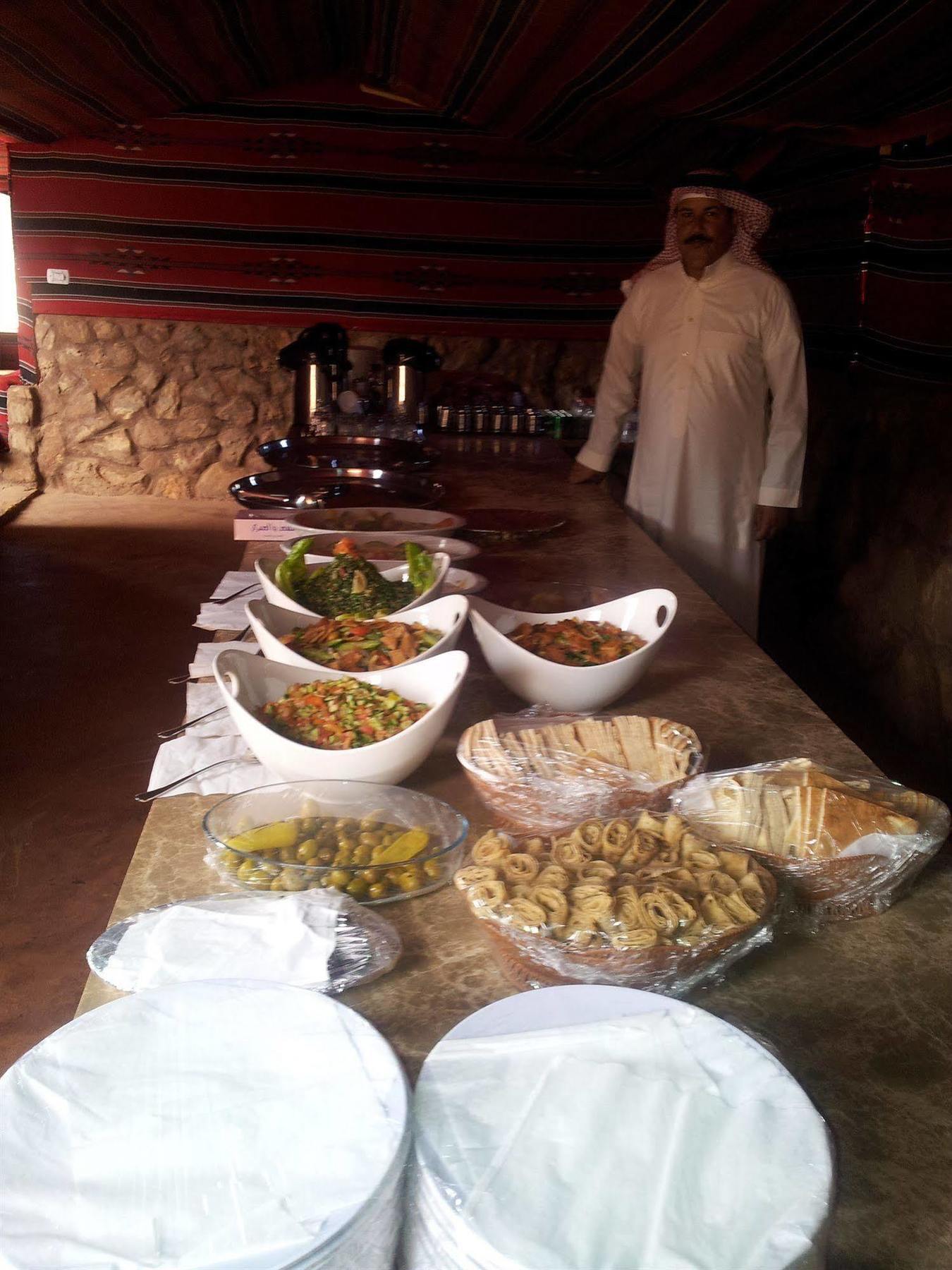 Wadi Rum Caravan Camp Ngoại thất bức ảnh